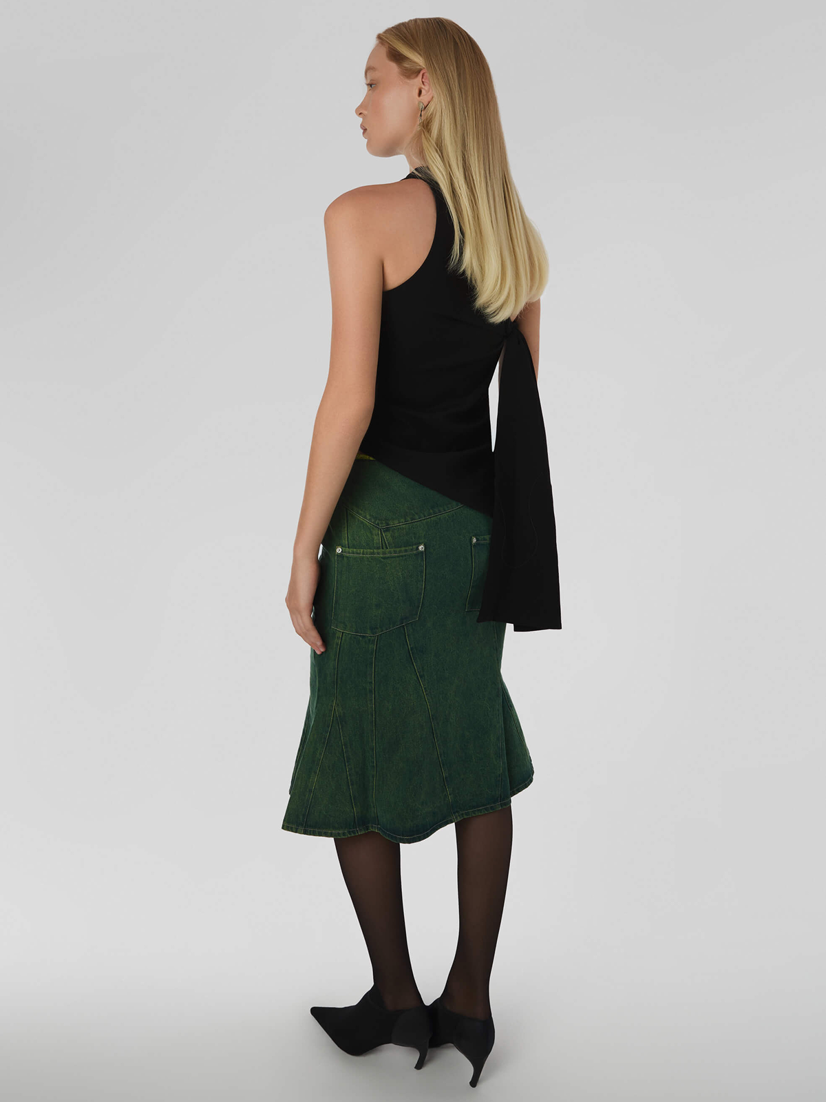 Art No. 004 / One Shoulder Scarf Top   Soot