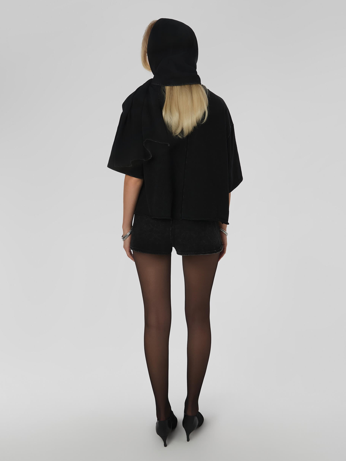 Art No. 001 / Scarf T-shirt Washed Black