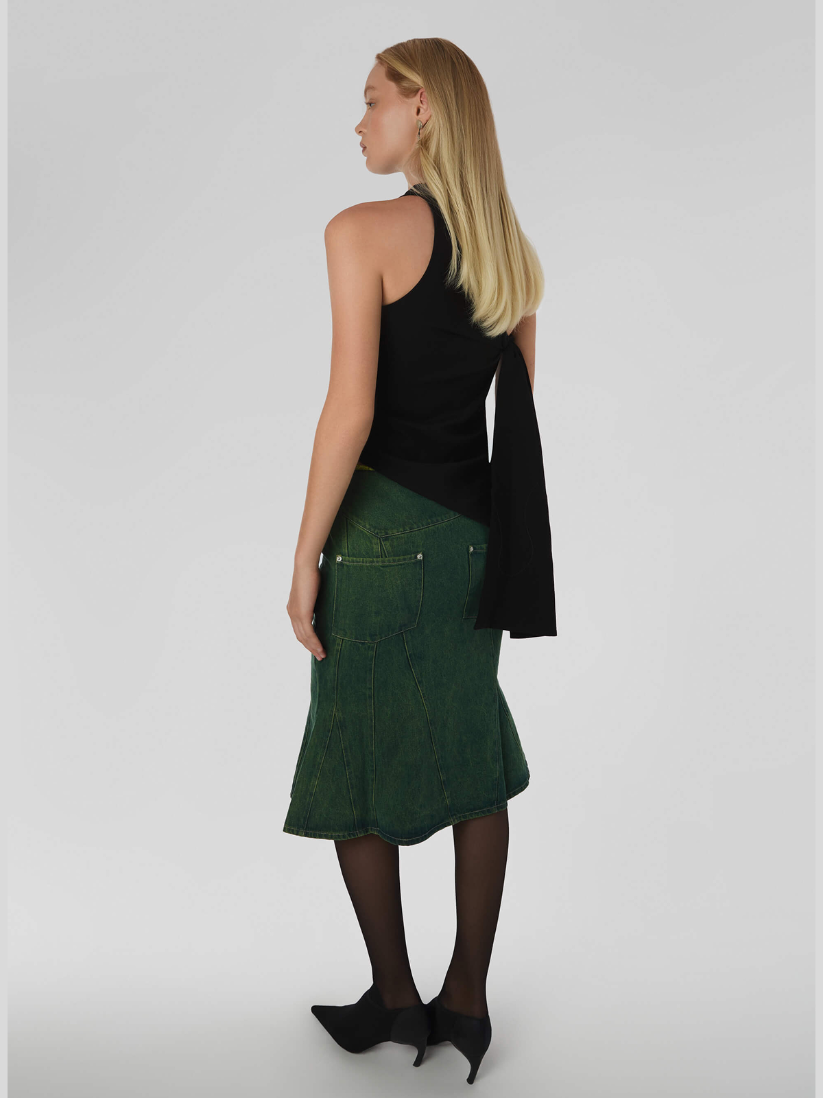 Art No. 007 / Fitted Midi Skirt Washed Denim